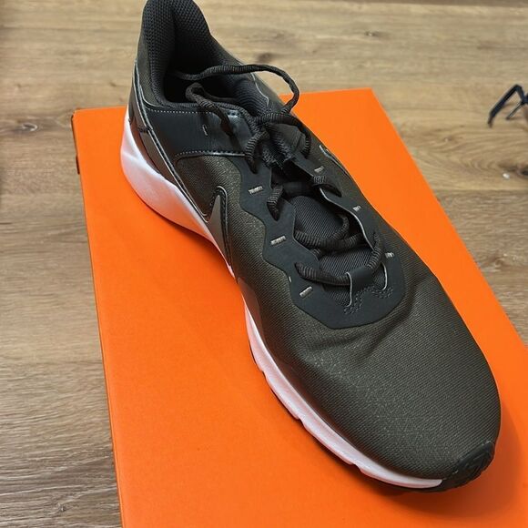 2 Nike Legend shoes bundle - Picture 12 of 13